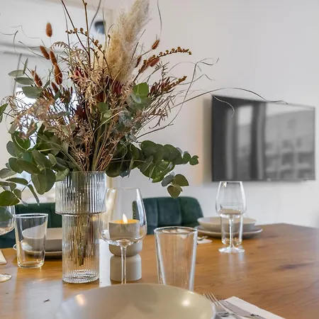 Appartement Aurora Avenue By R&k *