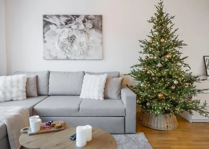 Aurora Avenue By R&k *